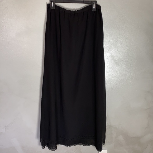 Forever 21 maxi skirt - Picture 2 of 2